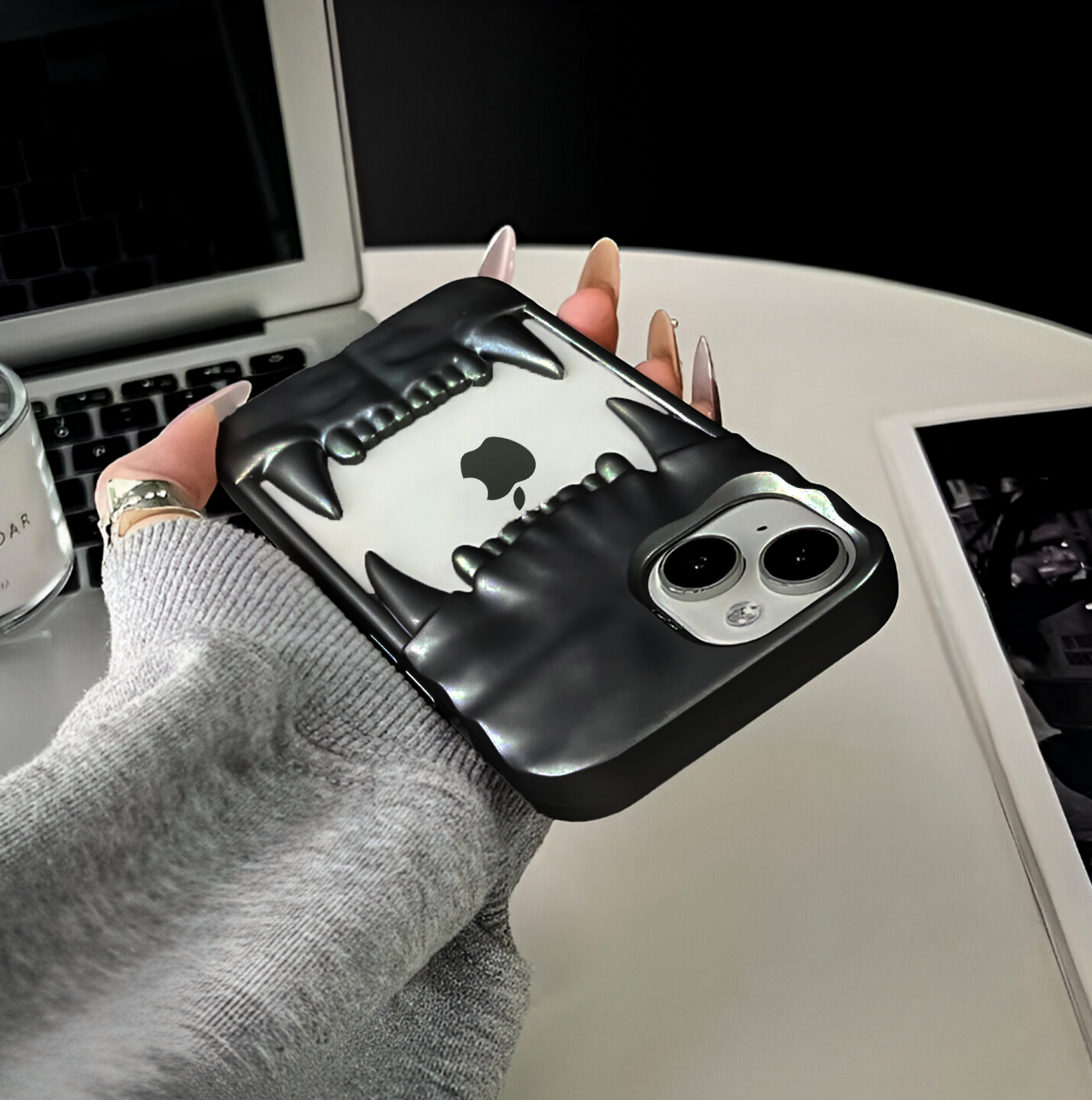 iPhone 13 Beast Jaw Grip Case